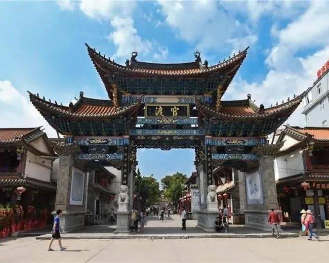 未成年人无证驾驶!“炸街”!交警:查!